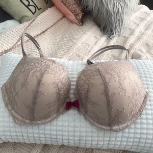 Victoria Secret- Very Sexy Push Up Bra-NWOT